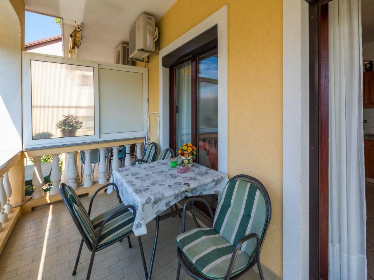 Apartment Nevelina Selce Esterno foto