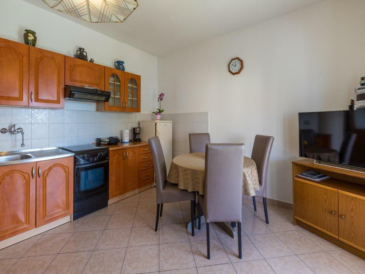 Apartment Nevelina Selce Esterno foto